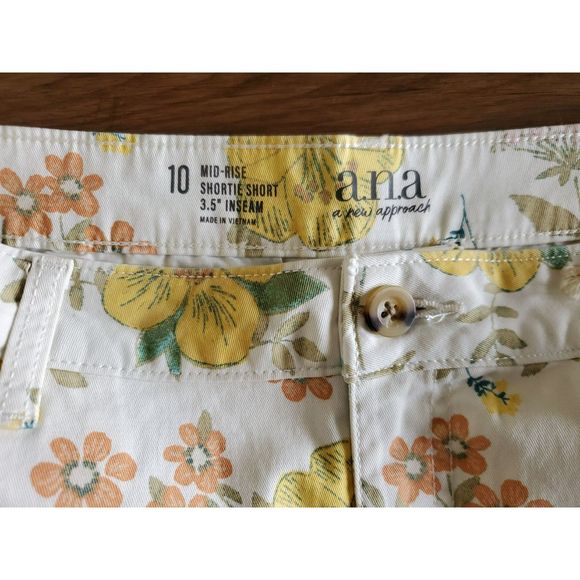 NWT Womens Size 10 A.N.A TWILL SHORT SPRING FLORAL 3.5 Inseam - Picture 3 of 4